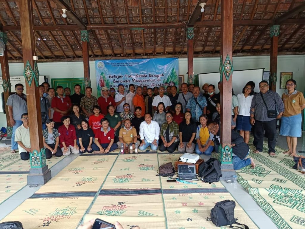 Karangtanjung, thôn xanh từ đức tin